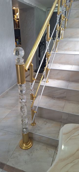 Алуминиеви парапети заготовки-профили и аксесоари