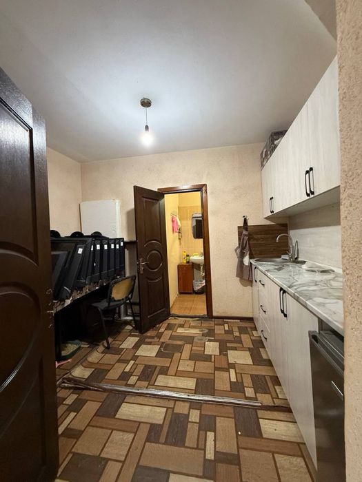 Бадамзар евро нежилое помещение 90кв.м первая линия срочно