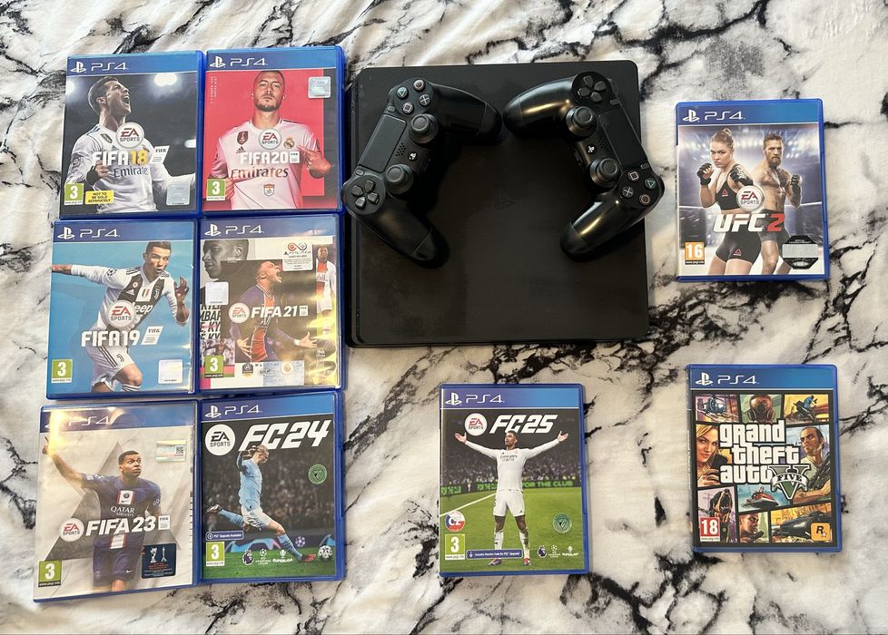 PS4 Slim 500 GB + 2 controllere + jocuri