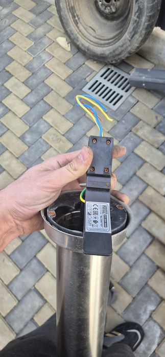 Уличные фанари 2000 за штуку.