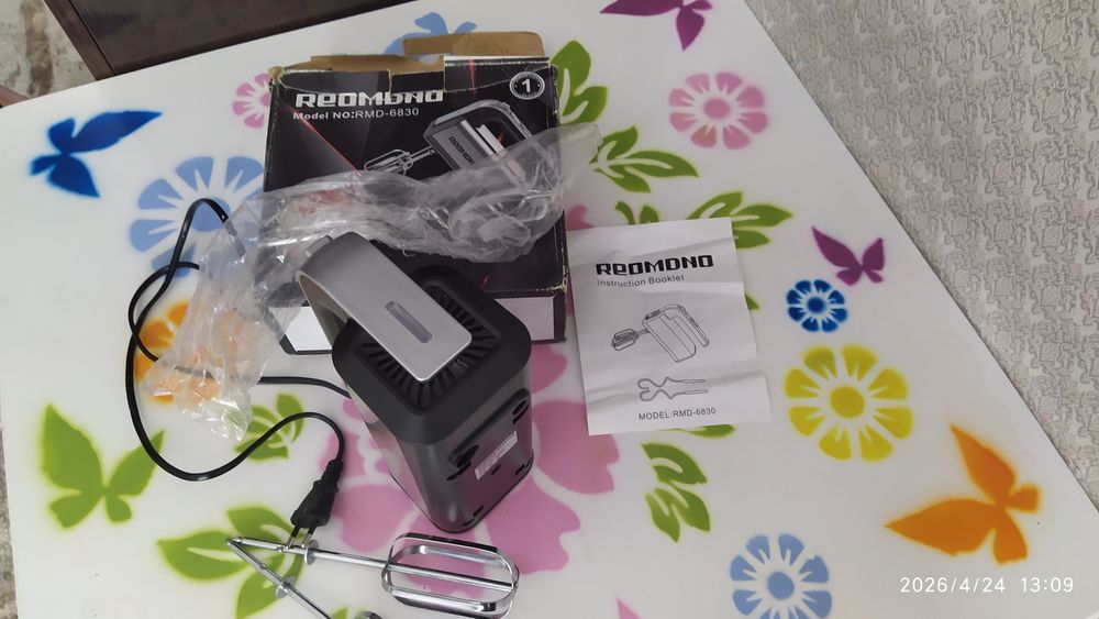 Продам миксер Redmond