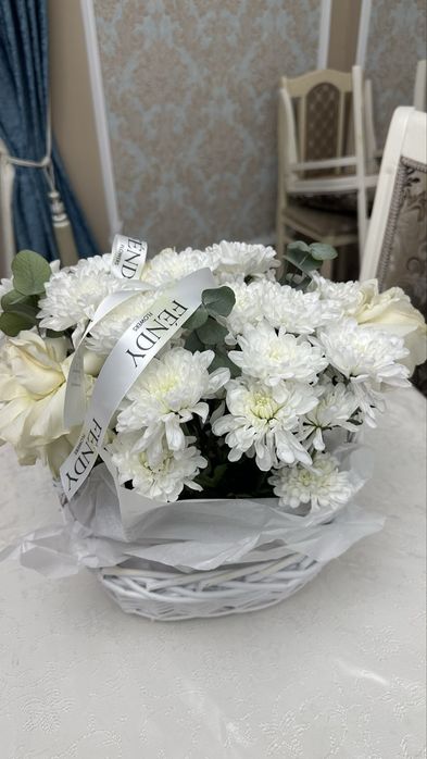 Корзина цветов хризантема