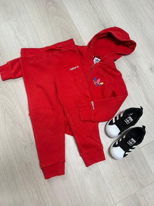 Trening Adidas mas 104