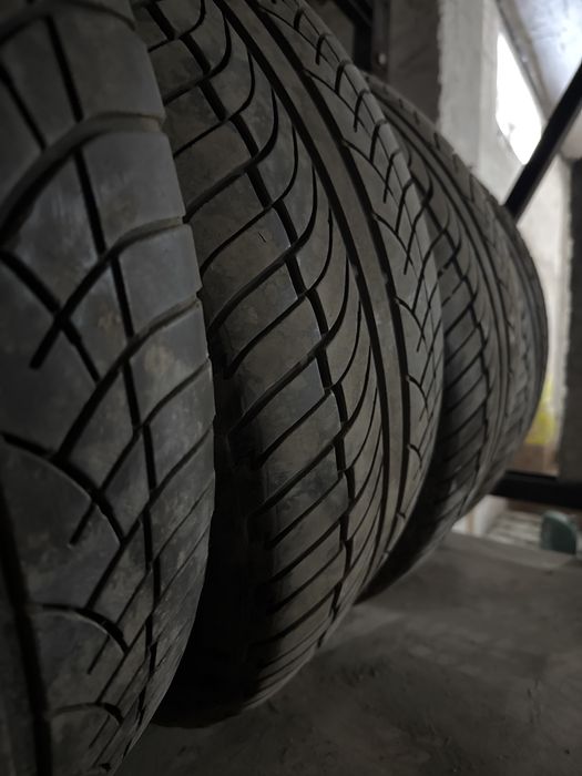 Комлект летних б/у шин Мишлен 255/60/17