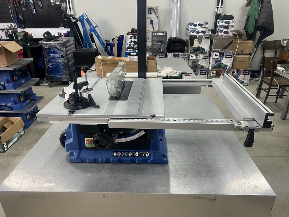 Стационарен циркуляр Scheppach HS105 2000W 250мм -роботна маса 920мм