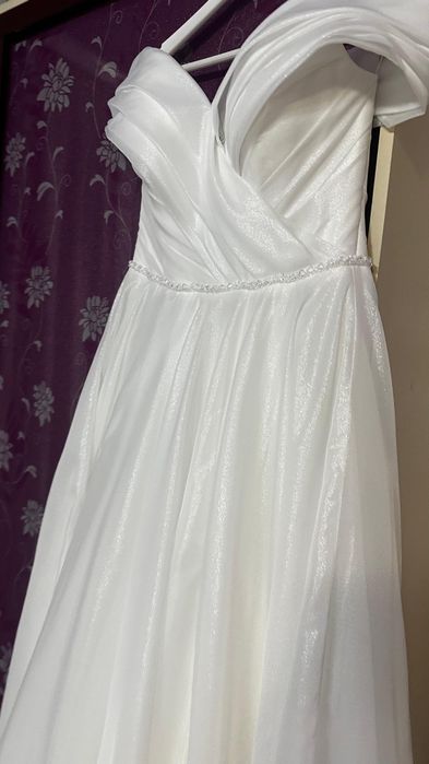 Продам шикарное свадебное платье