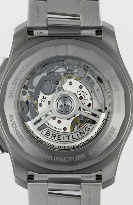 Breitling Super Avenger B01 Chronograph 46mm Titanium EB0148101C1E1