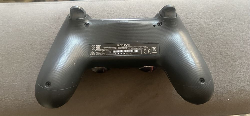 Джостик ps4 продаю