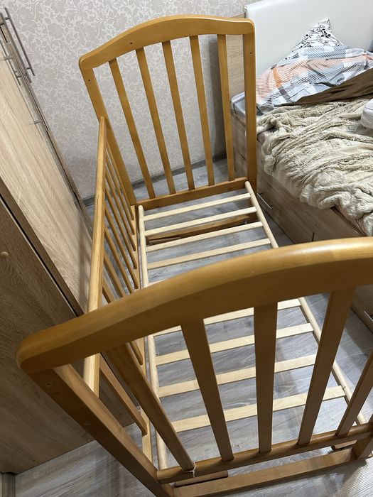 Продам детскую кроватку