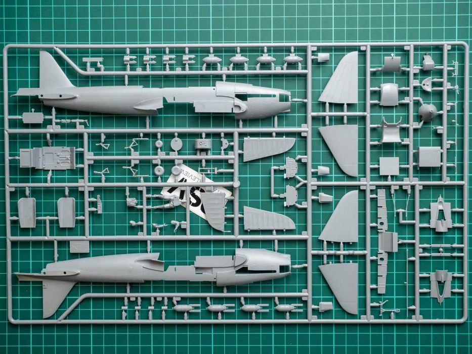 Сборная модель самолета Ил-2 (одноместный) (Звезда. 1/48)