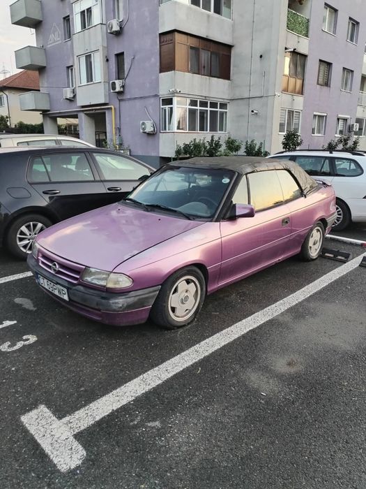 Vând Opel Astra F cabrio 2.0i