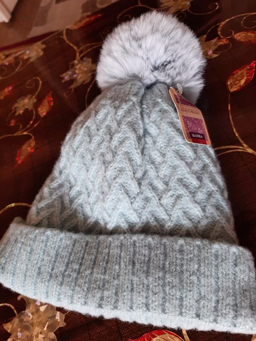 Шапка женская новая! Утеплённая!