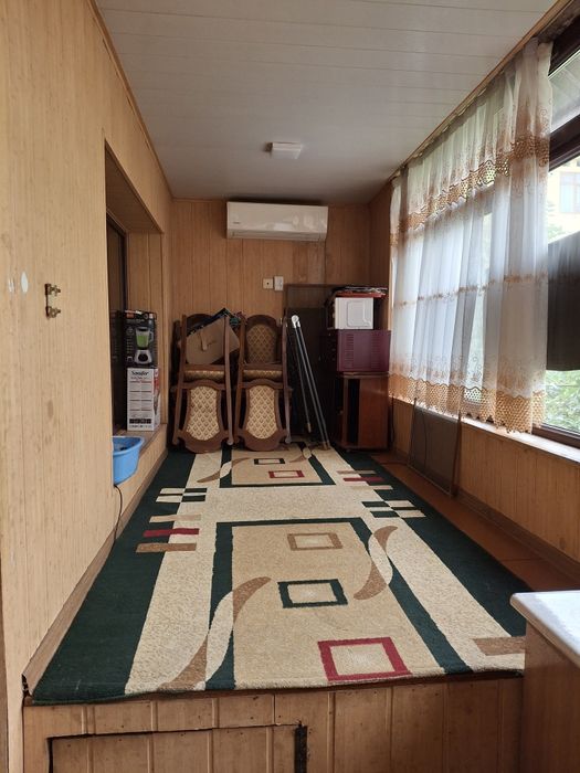 5 мкр 4 хонали 2 этаж дом сотилади