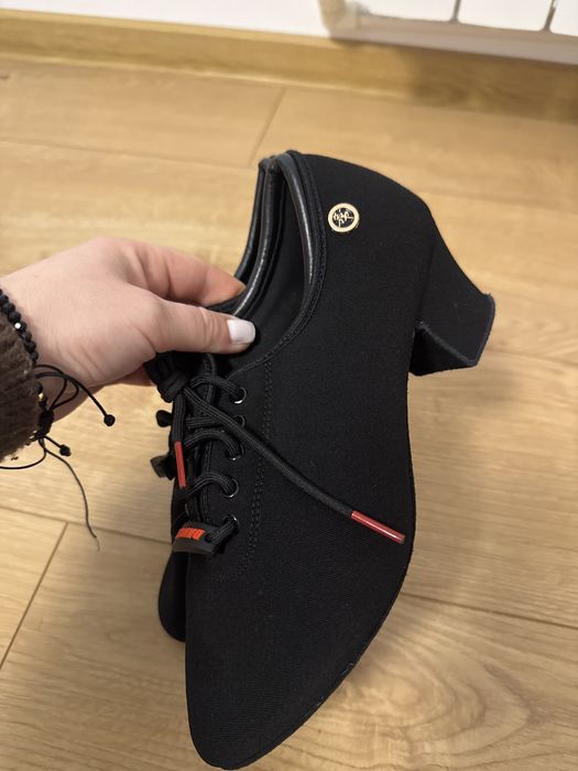 Pantofi de dans copii