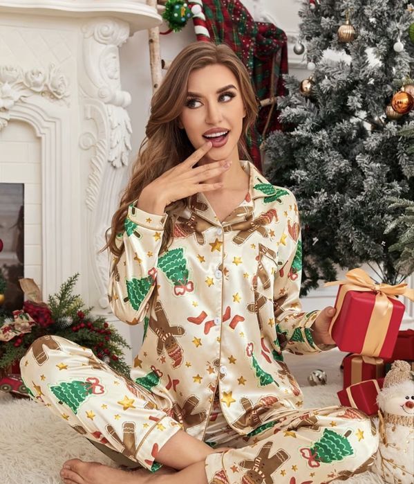 Дълга Коледна пижама