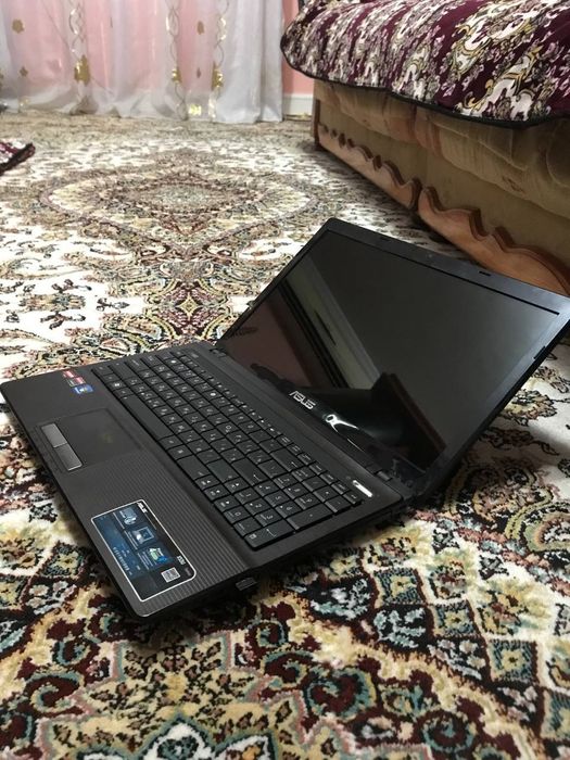 новтбук сотилади