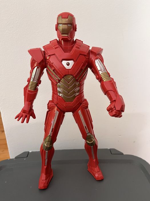 Екшън фигури Avengers, 30 см