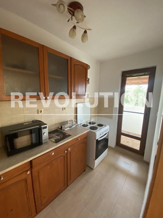 Дава се под наем Четиристаен апартамент в Пловдив, Тракия - 130 кв.м за 600 € - Снимка #3