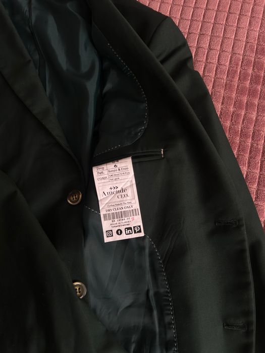 Костюм тройка.