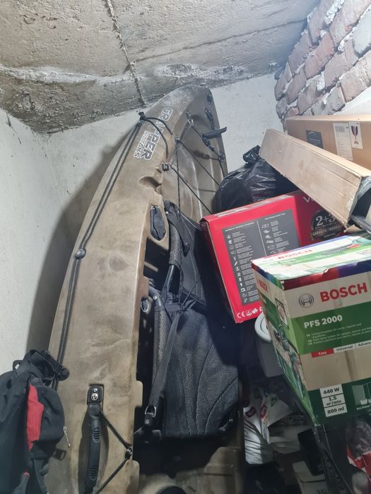 Риболовен каяк, малко използван