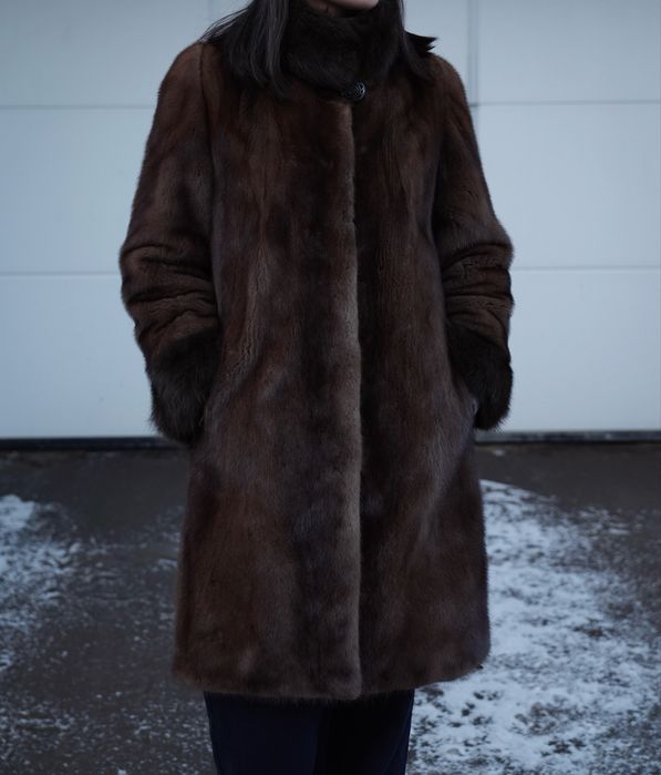 Продам норковую шубу