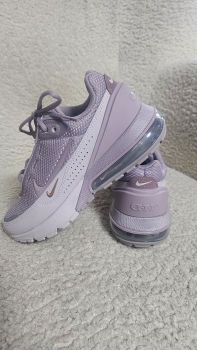 Дамски маратонки Nike