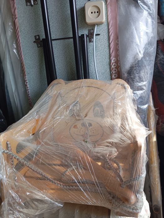 Продаётся деревянная качеля в отличном состоянии