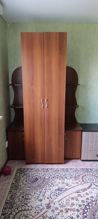 Шкаф с тумбами