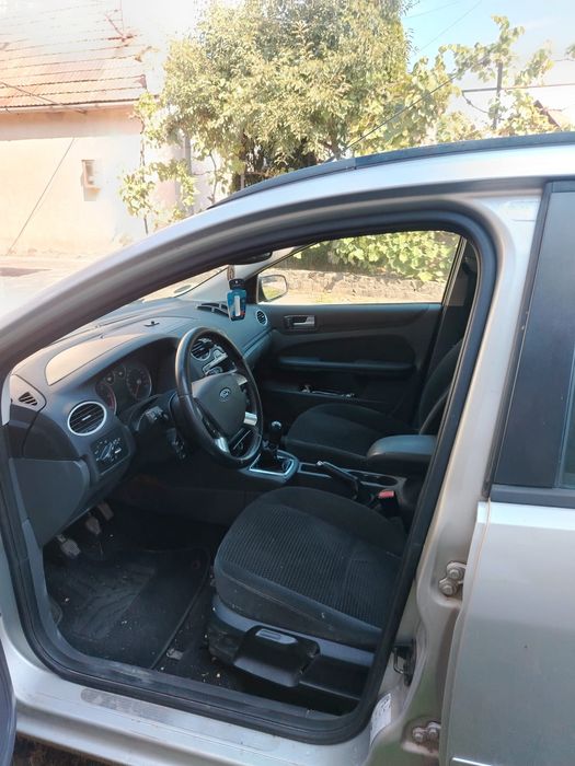 Vând ford focus 1,8 diesel