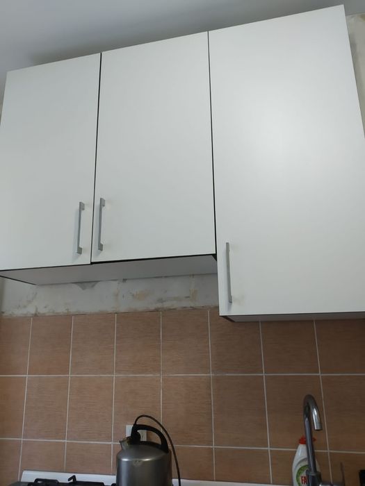 Продам кухню срочно