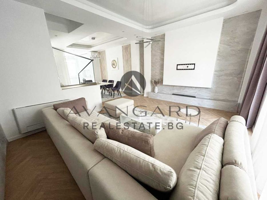 Продава се Къща в Пловдив, Остромила - 388 кв.м за 1225 €/кв.м - Снимка #1