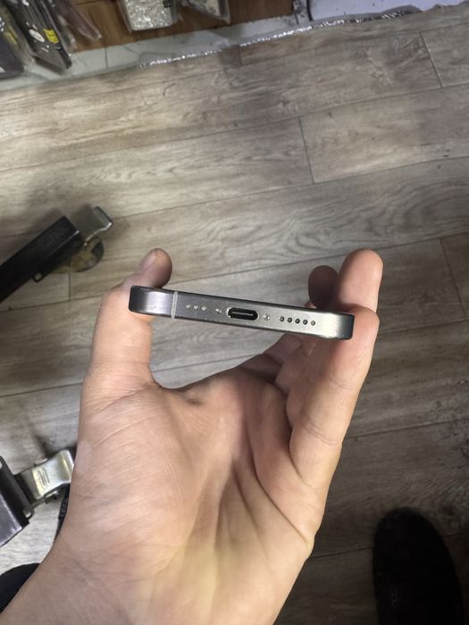 iPhon 15pro 256Gb 86%