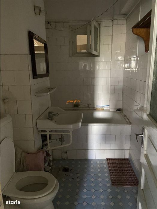 Apartament 3 camere , zona centrala -Sala Polivalenta, 80 mp , liber