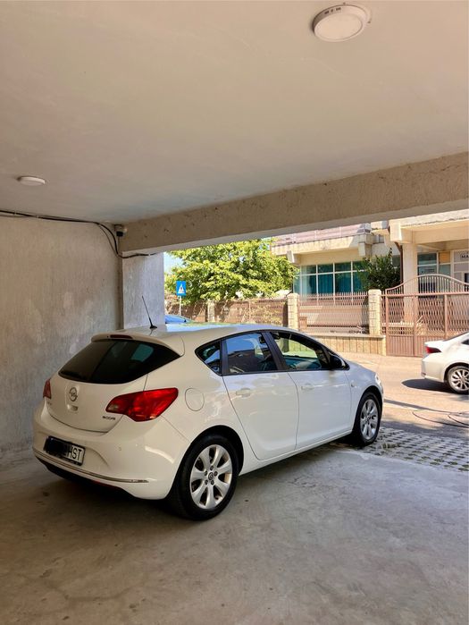 OPEL Astra 2015 — imagine 5