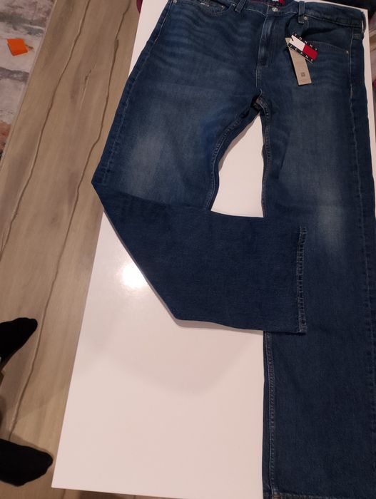 Дънки Томи Хилфигер