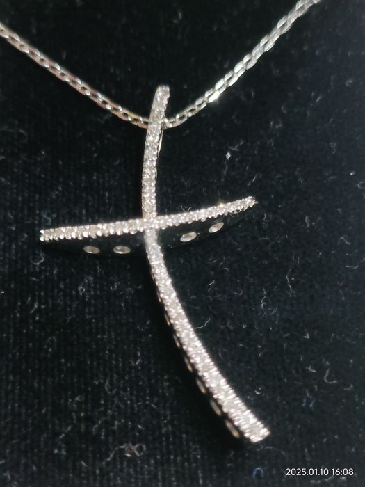 Vind cruce din aur 18kt cu diamante