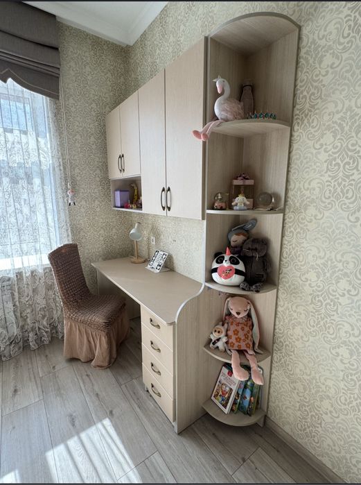 Стол письменный подростковый