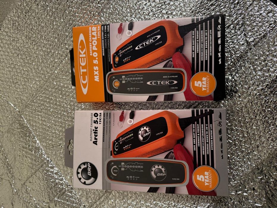 Încărcător / redresor baterii