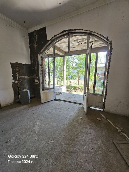 10-соток ровны углавое фасад бомба локация элитне место Чайхана Салом