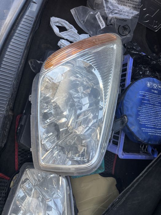 Фара Рав 4 Rav 4