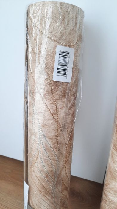 Немски фототапет и италиански винилов тапет кожа