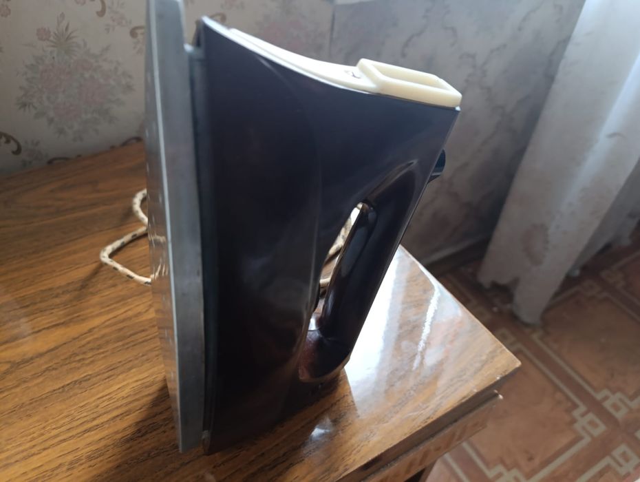 Утюг советский 1983