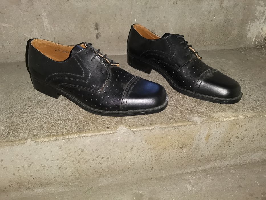 Летни обувки от естествена кожа