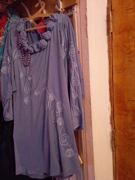 Платья женские 48-50р