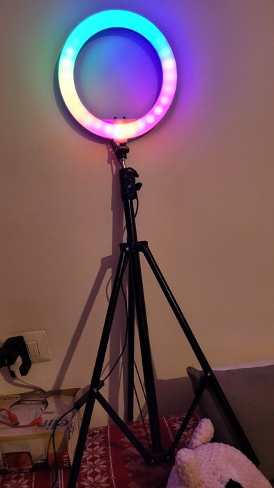 Trepied luminos funcțional