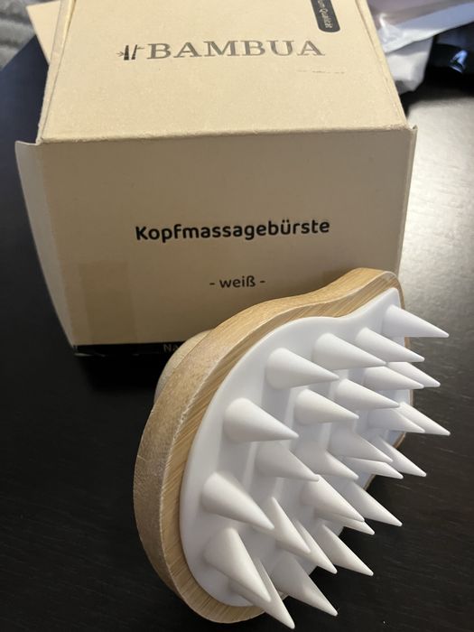 Perie de masaj pentru cap