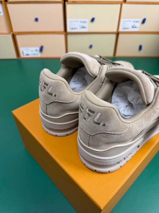 Adidasi Louis Vuitton Trainers Premium