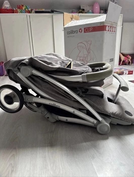 Carucior sport pliabil cu o singura mana Colibro CLIP, Onyx
