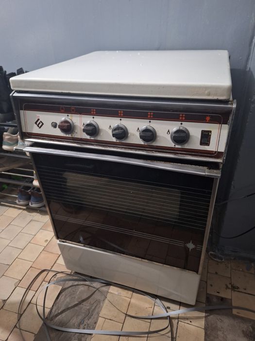 Газ плита Брест .