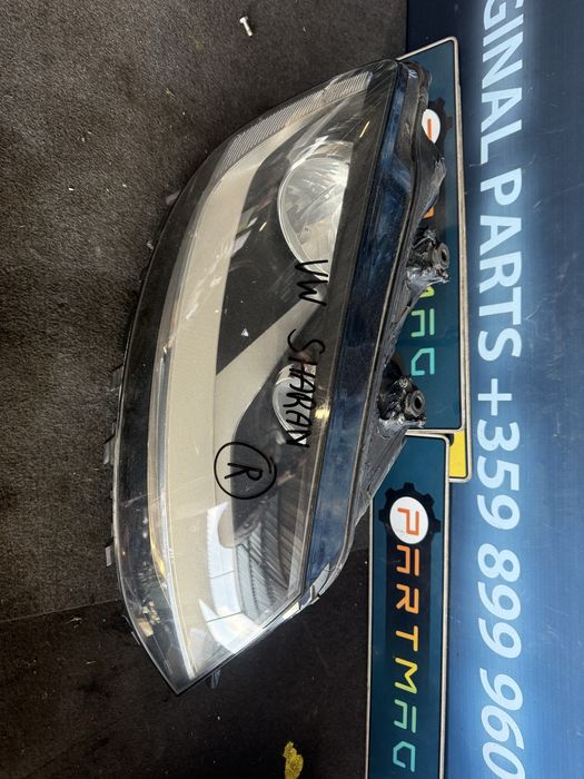 Десен фар за VW Sharan със забележки